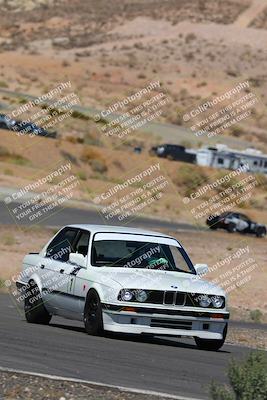 media/Oct-01-2022-Team Topak Racing (Sat) [[f860fb51be]]/2-Inter Low 2/session 2 turn 11/
